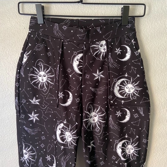 BlackMilk Sun and Moon Cuffed Pants - Picture 6 of 6